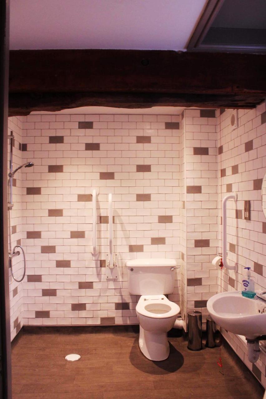 Red Lion Coaching Inn Елсмиър Екстериор снимка